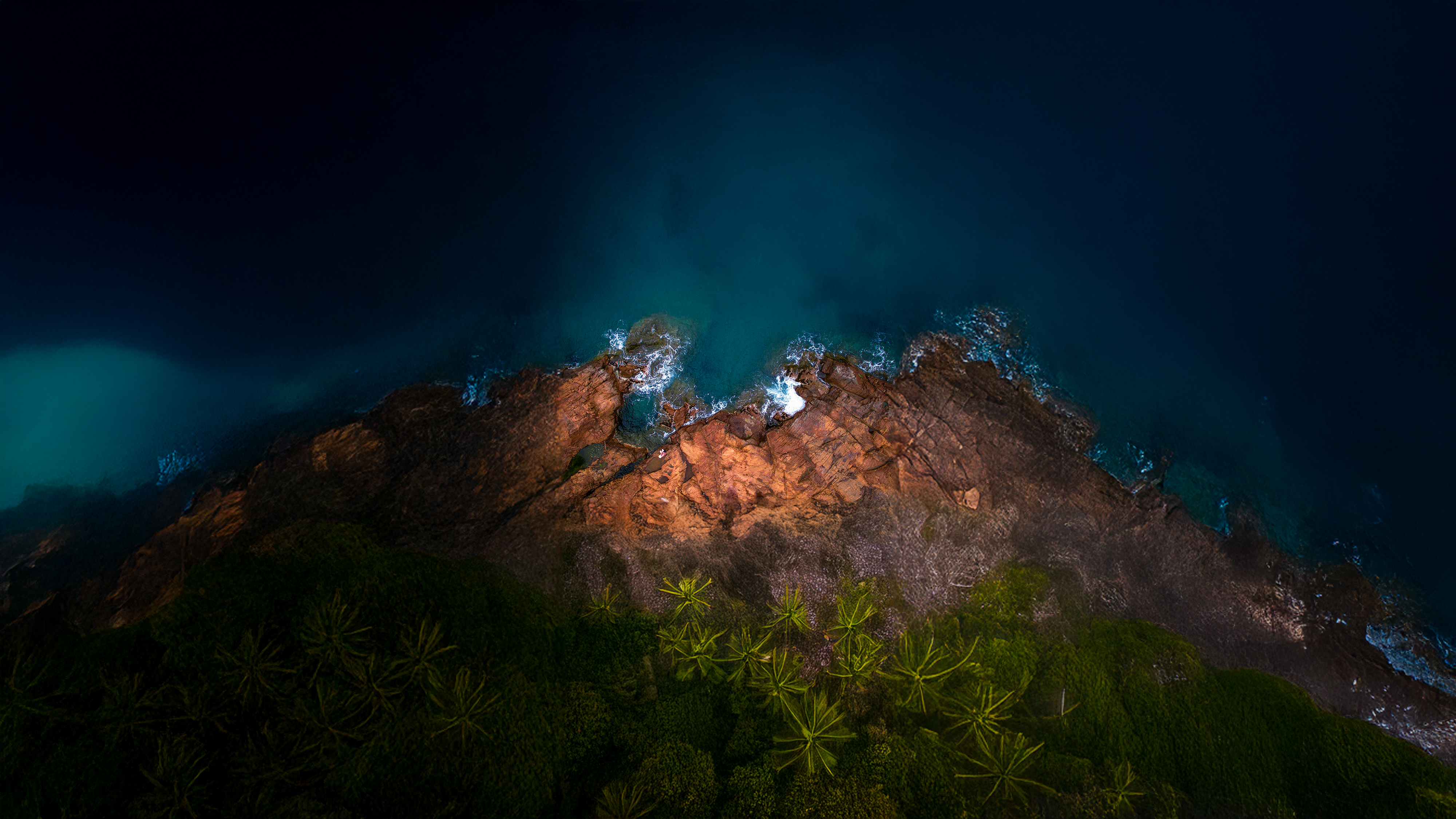 Epic Rocky Coast with Lush Green Palm Trees – High Resolution Desktop Background